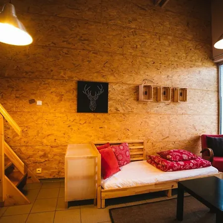 Outdoor Life * Partizanska lupca